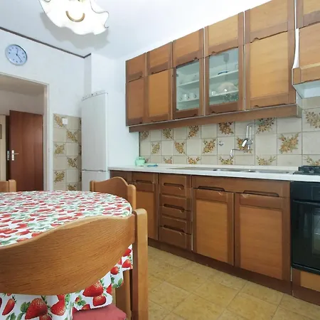 Apartment Fuer 6 Personen Ca 100 Qm In Medulin, Istrien Suedkueste Von Istrien Medulin